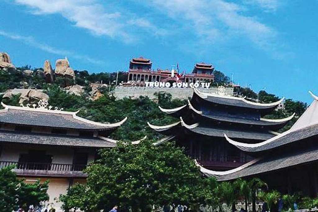 Trùng Sơn Cổ Tự