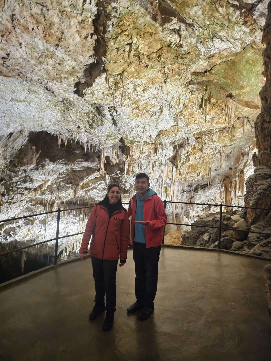 Pháo đài đá Sigiriya đã tồn tại qua 5 thế kỷ được xem là kỳ quan thế giới thứ 8. Nơi đây nổi tiếng với bức tượng sư tử đá khổng lồ đặt ở lối vào pháo đài.