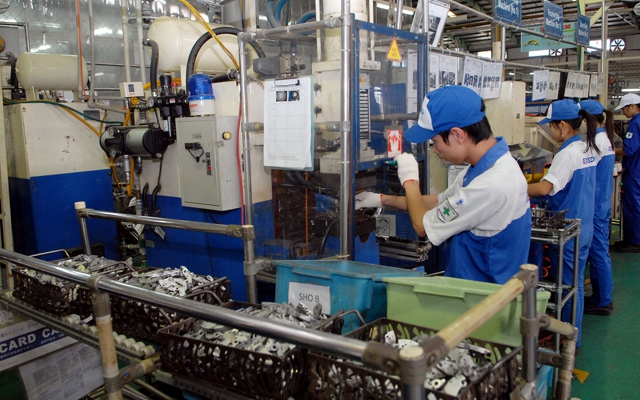 An toàn và tiết kiệm hơn với bình nước nóng IoT