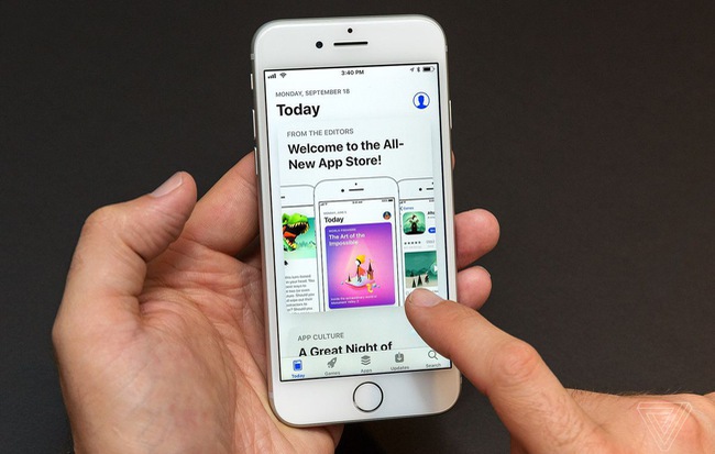 Doanh thu mảng dịch vụ của Apple cao hơn cả AirPod, Apple TV, Apple Watch, iPad cộng lại và nó mang một ý nghĩa rất quan trọng