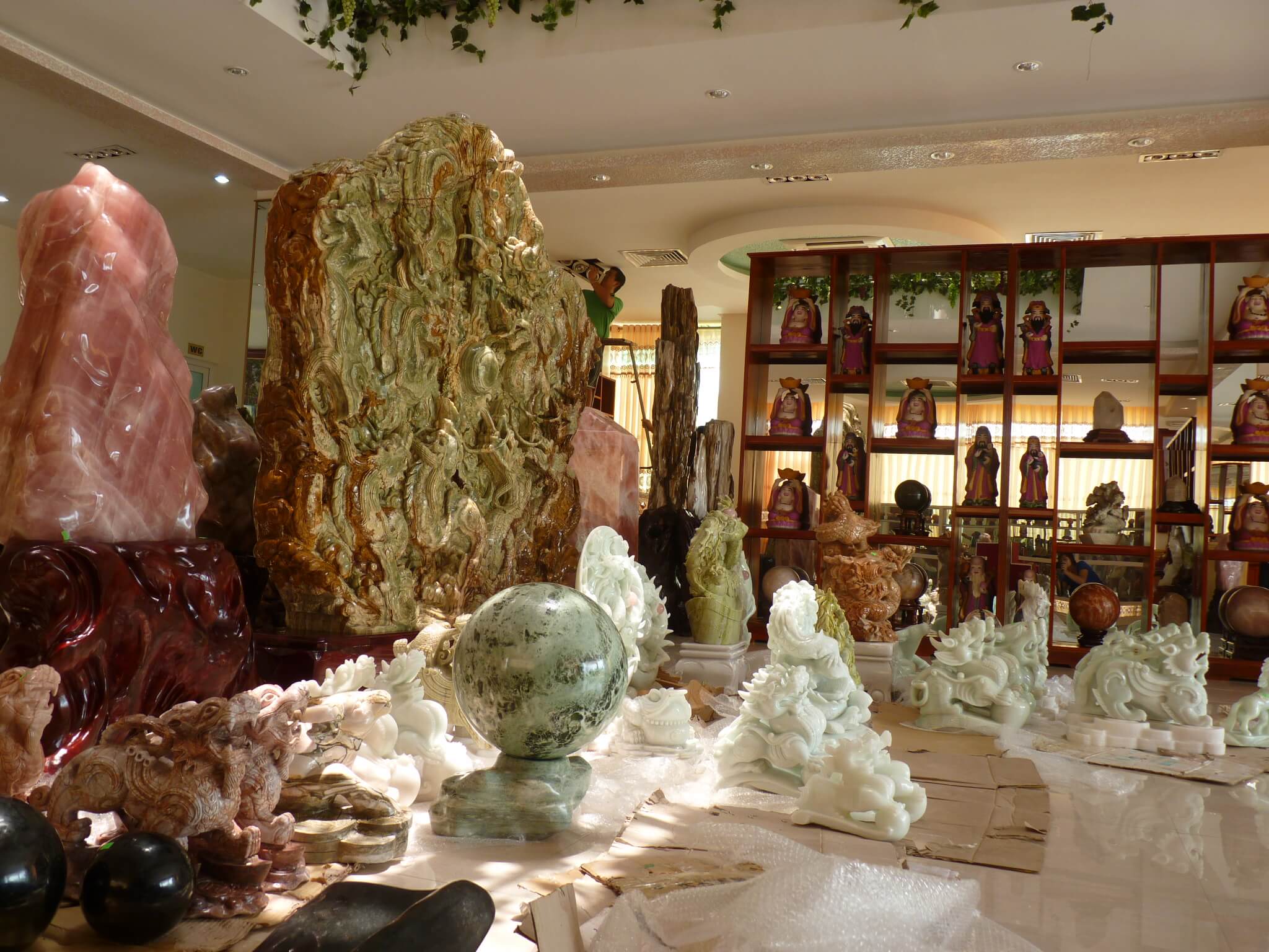 Trung tâm thương mại Tranh đá quý  Dũng Tân Thái Nguyên