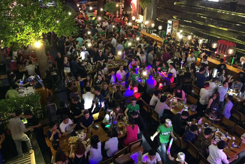 Beer club lớn nhất Sài Gòn bị kiểm tra