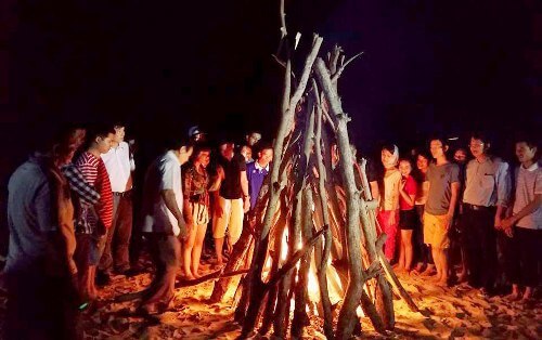 Lần đầu “qua đêm” giữa bãi biển Phú Yên