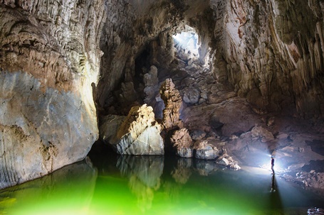 Đoàn đại sứ thám hiểm và quảng bá hang Sơn Đoòng