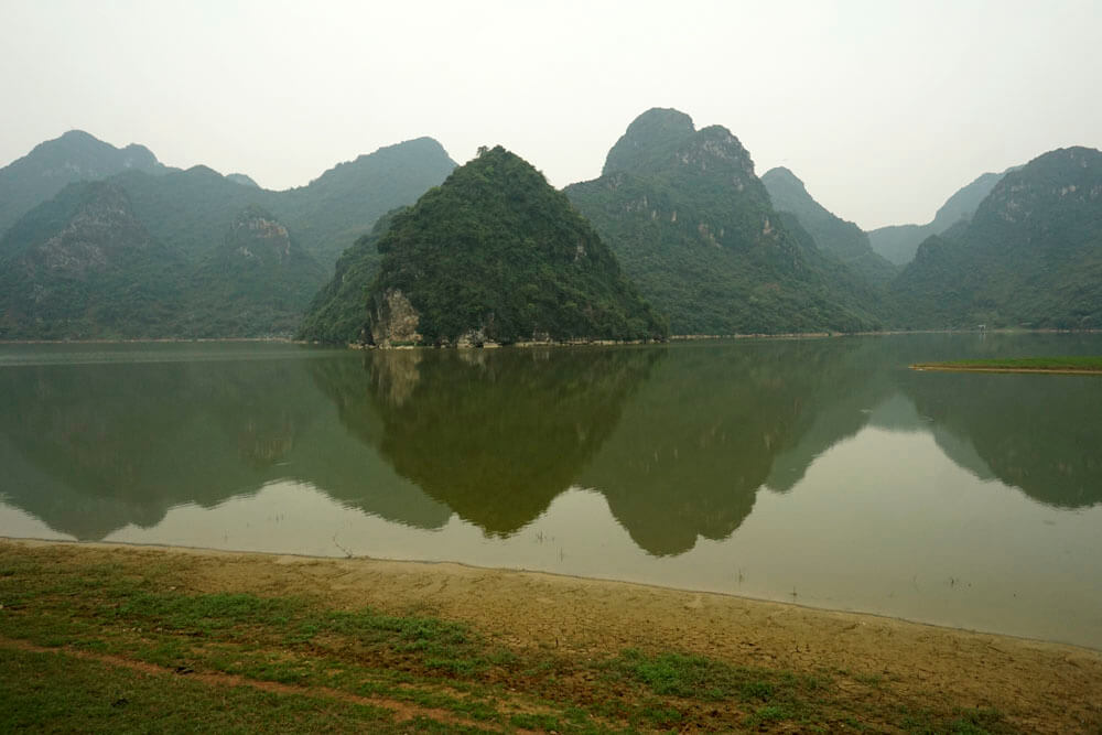 Có một  Hạ Long thu nhỏ  giữa Thủ Đô