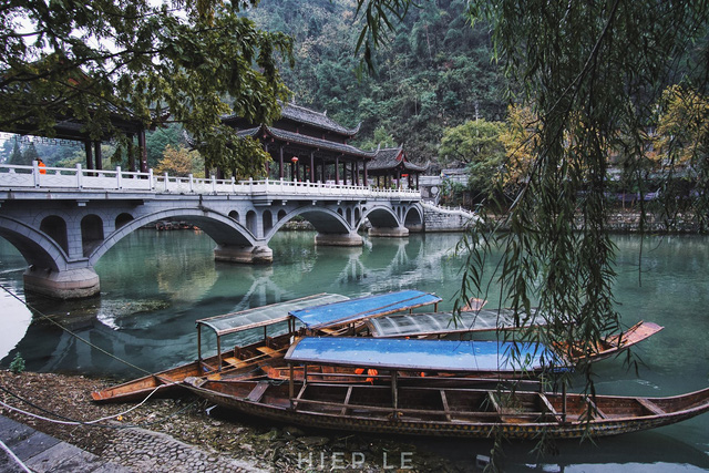 Vẻ đẹp tiên cảnh của Phượng Hoàng cổ trấn giữa Trung Hoa phồn thịnh