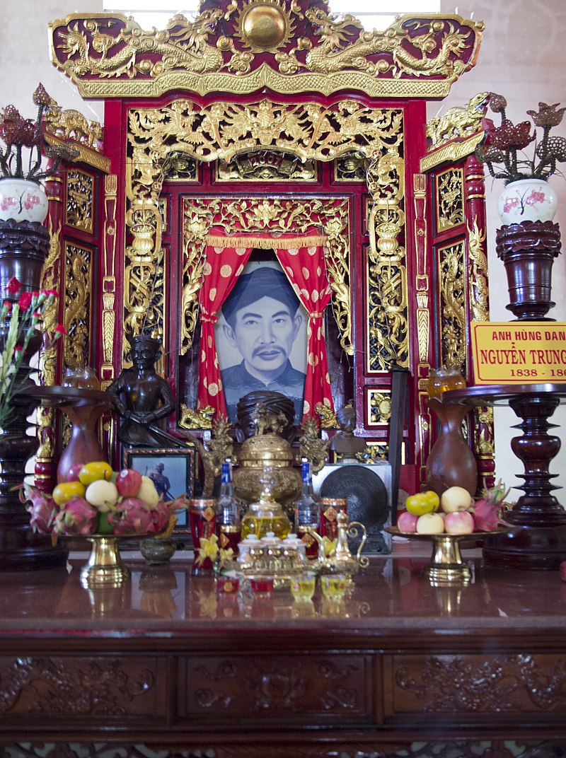 Tham quan chiêm bái đền thờ Nguyễn Trung Trực