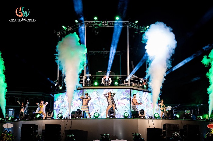 tham quan thành phố grand world Phú Quốc 2