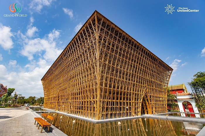 tham quan thành phố grand world Phú Quốc 7