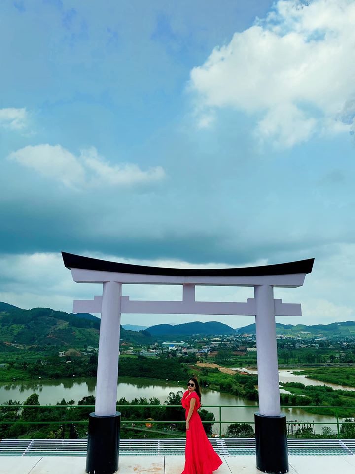 Review quán Cafe rộng nhất Đà Lạt - Đà Lạt Review Tất Tần Tật