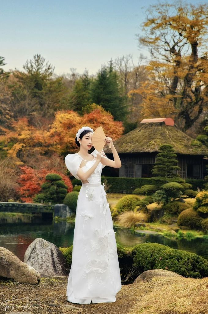 Trang Nhung chụp ảnh tại Fuji.