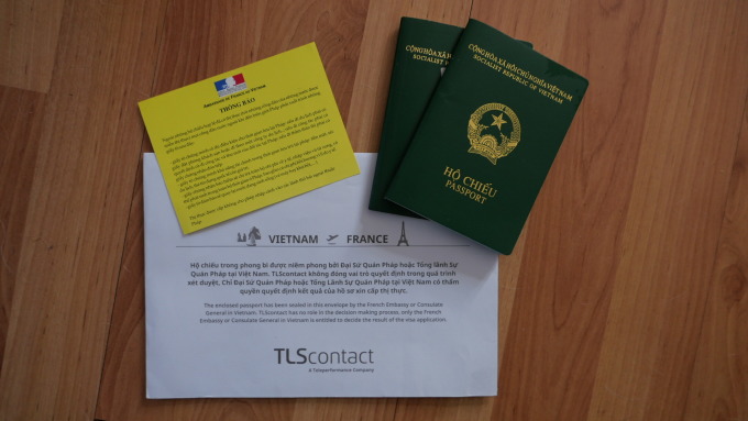 Thủ tục nộp hồ sơ xin visa Schengen vào Pháp khá đơn giản. Ảnh: NVCC