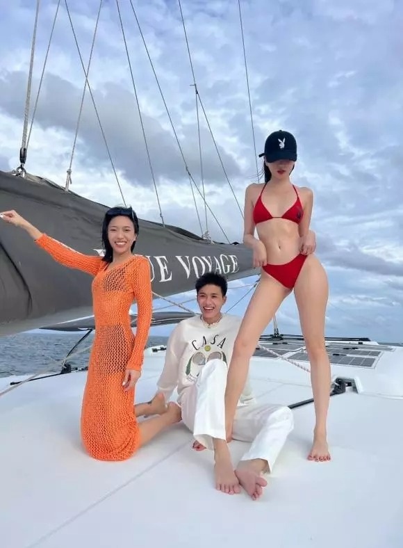 Diệu Nhi đọ dáng với Ngọc Trinh khi cùng vi vu trên du thuyền ở Thái