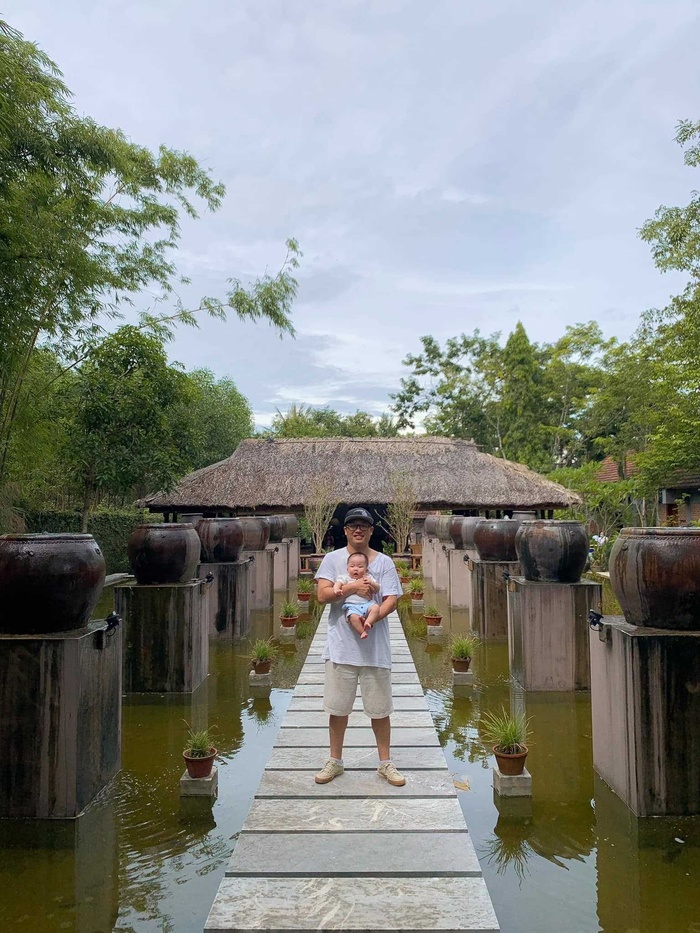 Gia đình trẻ với chuyến du lịch 14 ngày cùng con 4 tháng tuổi: 'Nghĩ là 'hành xác' thì tôi đã không cho con đi'