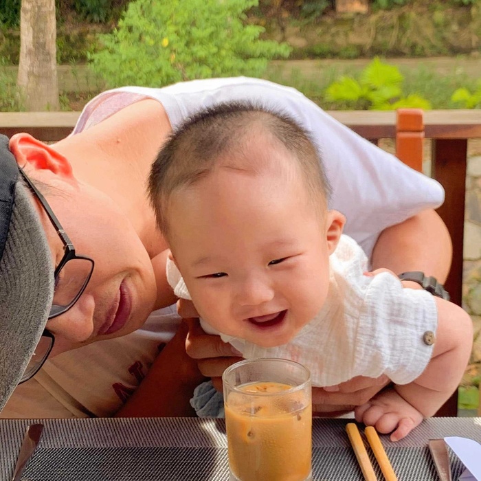 Gia đình trẻ với chuyến du lịch 14 ngày cùng con 4 tháng tuổi: 'Nghĩ là 'hành xác' thì tôi đã không cho con đi'