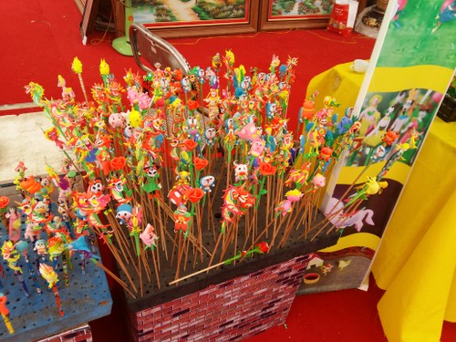 Tò he và vẻ đẹp vang bóng một thời