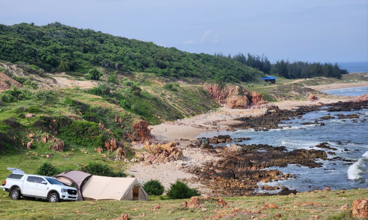 2 ngày 1 đêm cắm trại bên mũi đất hoang sơ ở biển Bình Thuận