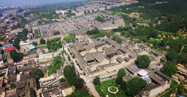 Biệt phủ Trung Quốc lớn hơn cả Tử Cấm Thành, xây trong 300 năm