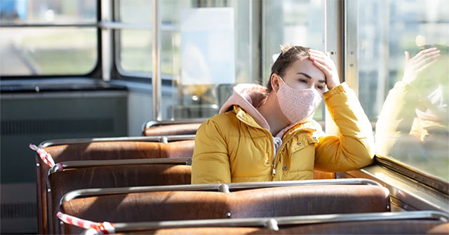 Cách chống say xe, say máy bay khi về quê ăn Tết