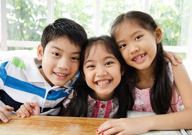 Nuôi Dưỡng Tình Cảm Anh Chị Em: Chìa Khóa Cho Gia Đình Gắn Kết