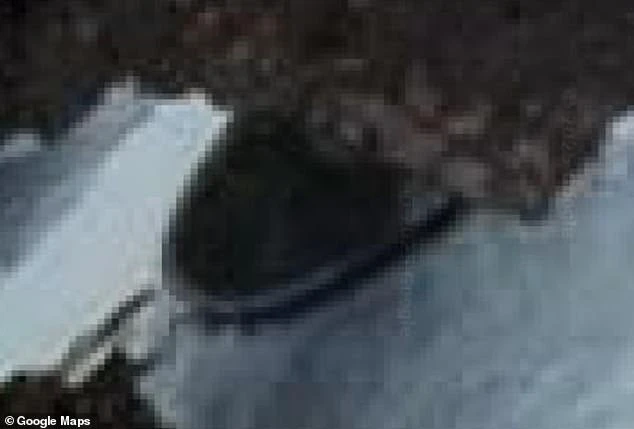 UFO trên Google Maps: Vật thể bí ẩn ở Nam Cực