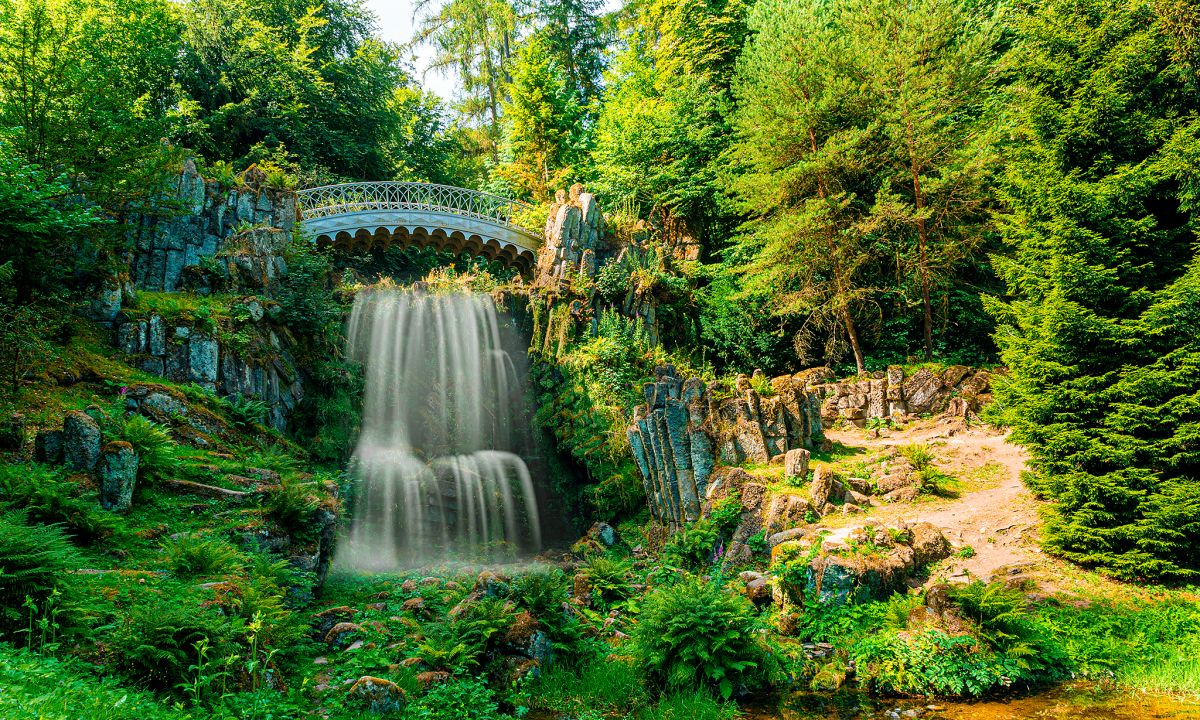 Một ngày lang thang nơi khởi nguồn truyện cổ Grimm