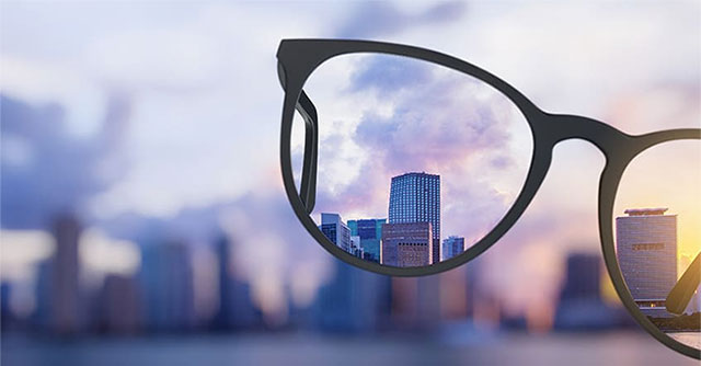 Một nửa dân số thế giới có thể bị cận thị nếu không du lịch mà ở trong nhà nhiều