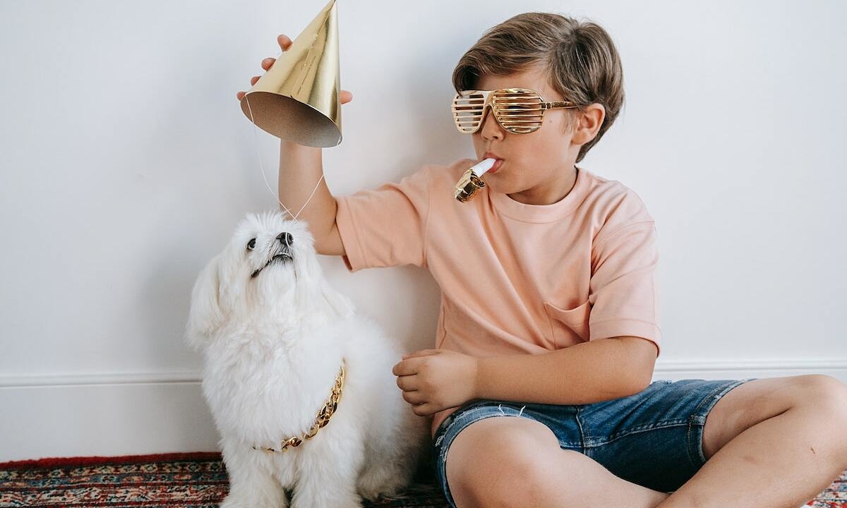 Những ích lợi của thú cưng với trẻ nhỏ