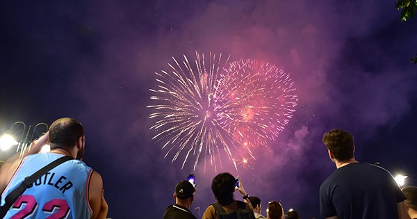 Những tuyến đường trung tâm nào của TP.HCM cấm xe tối 30/4?