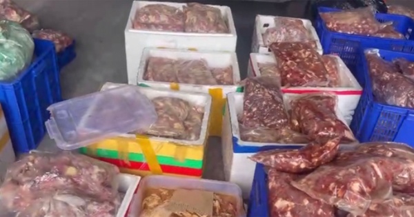 Phát hiện kho thực phẩm tẩm ướp sẵn không rõ nguồn gốc tại Hà Nội
