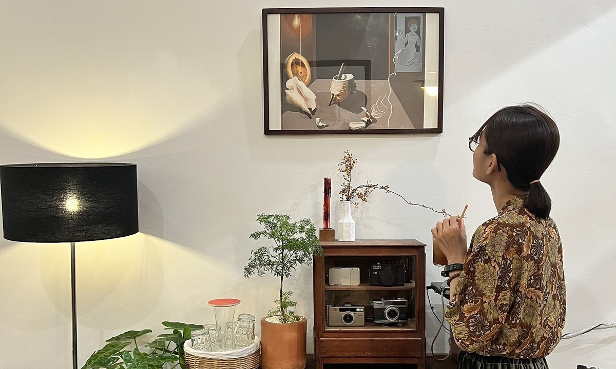 Quán cà phê 'núp chung cư' yên bình ở Sài Gòn