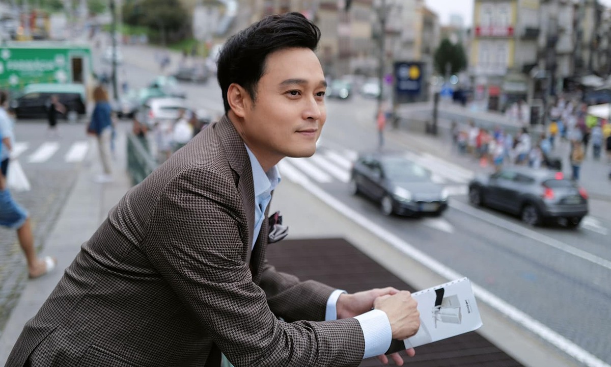 Quang Vinh tận hưởng chuyến du lịch Porto