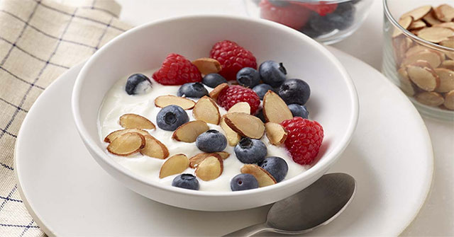 Sữa chua hạnh nhân - Loại sữa chua được đánh giá là tốt nhất