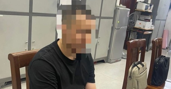 Tài xế taxi ở Hà Nội báo giá 500.000 đồng cho đoạn đường 1km