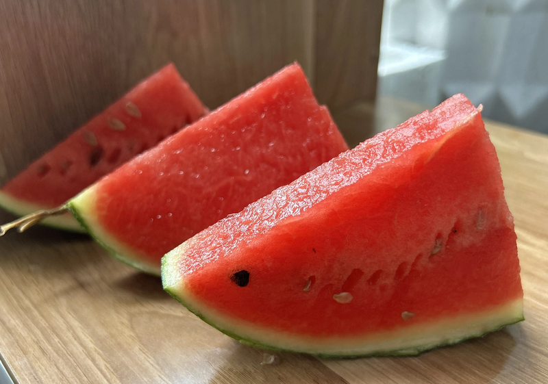 Tết đên khi ăn dưa hấu lưu ý điều này tránh rước họa