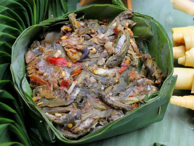 Thái Lan Foodtour: 4 Món Lạ 'Toát Mồ Hôi' Cực Gắt!