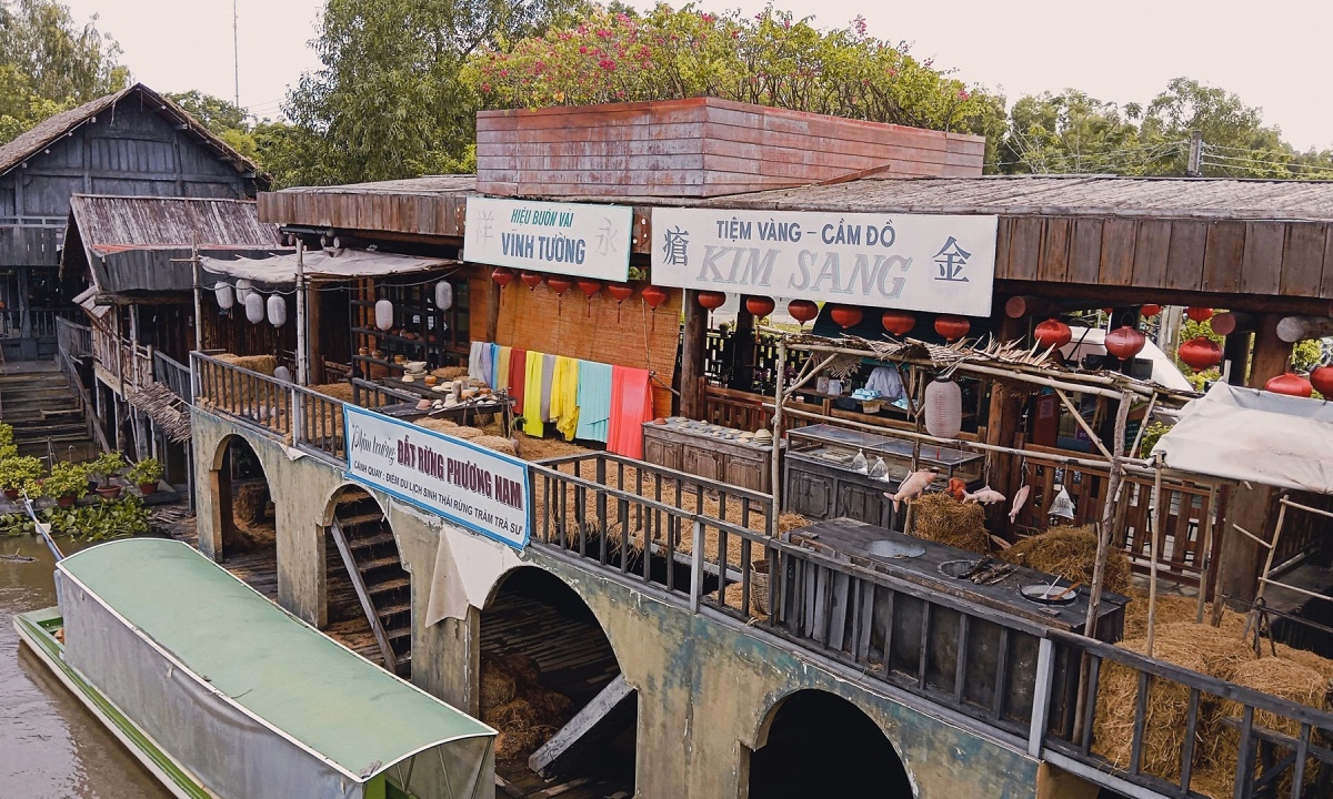 Thăm bối cảnh phim 'Đất rừng phương Nam' tại rừng tràm Trà Sư