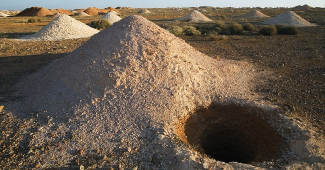 Tham quan thị trấn dưới lòng đất có 3500 người sống ở Australia