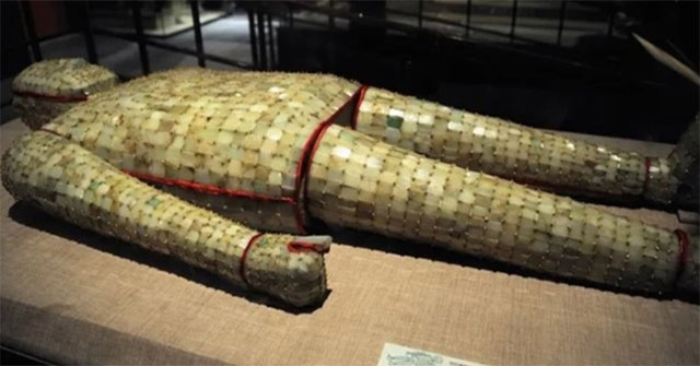 Tìm hiểu cách người Trung Quốc cổ đại chế tác áo quan ngọc bích