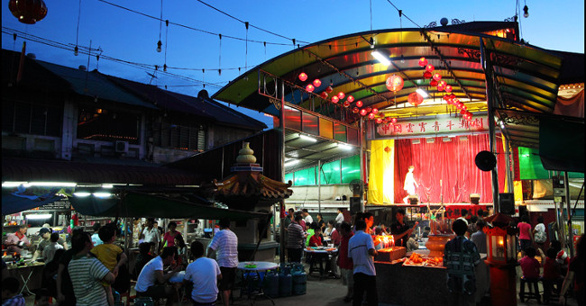 Tìm hiểu phong tục các nước Á Đông trong tháng cô hồn