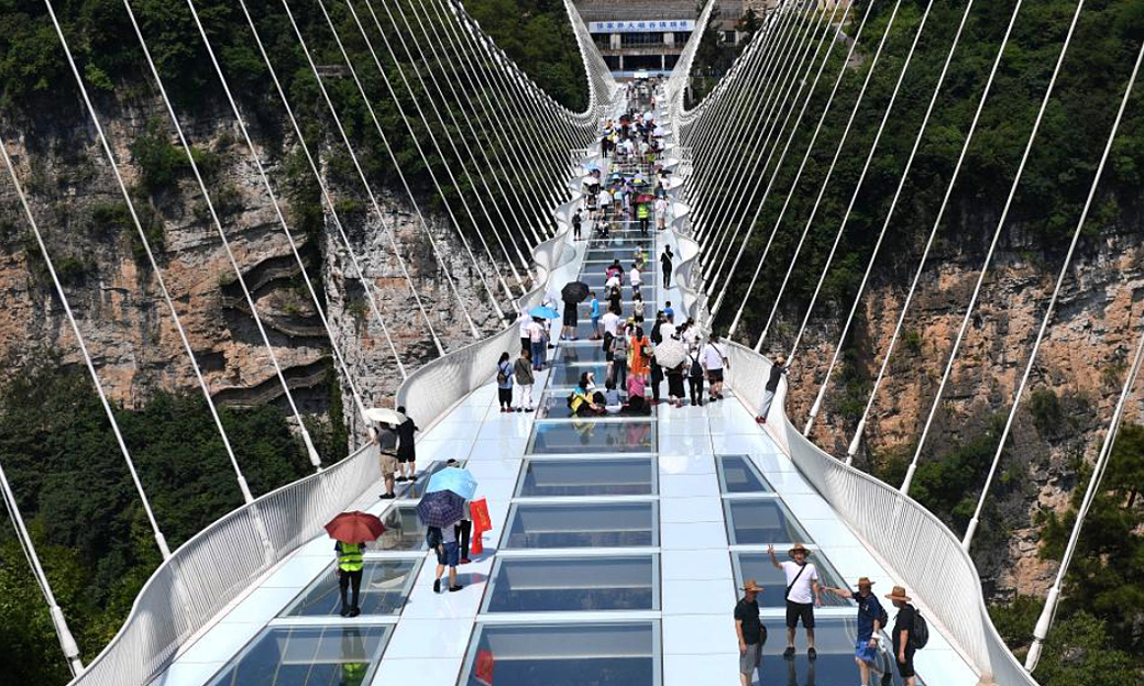 Trương Gia Giới đông khách trở lại sau dịch