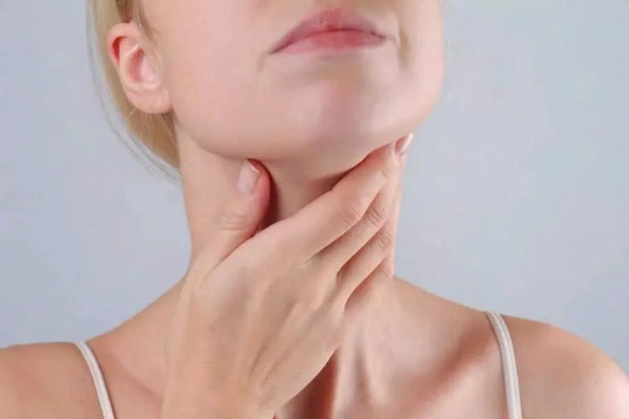 Phụ nữ trung niên và nguy cơ suy giáp: Dấu hiệu, cách phòng tránh
