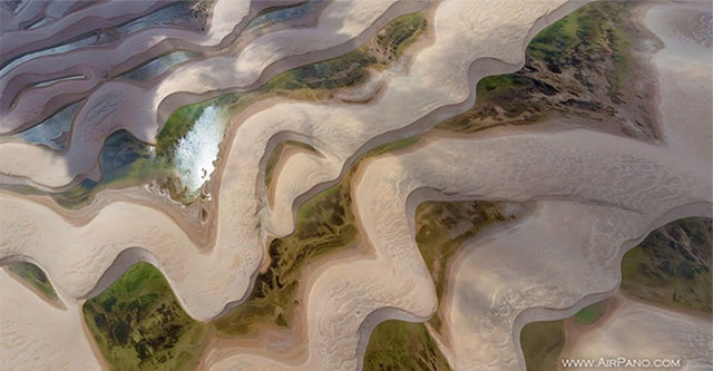 Vườn quốc gia ở Brazil gây sốt với sa mạc và đầm lầy tồn tại song song