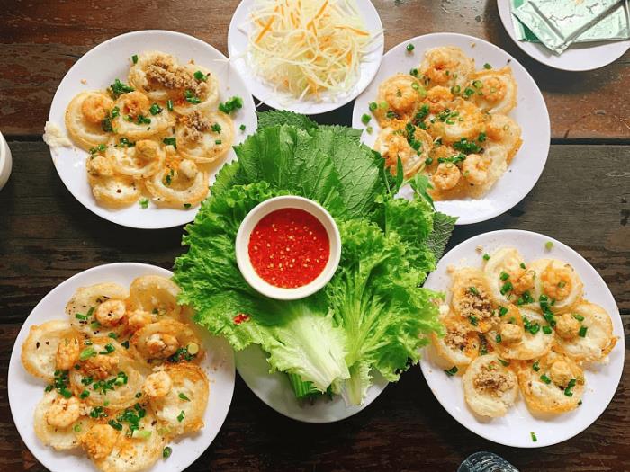 banh-lhot.png