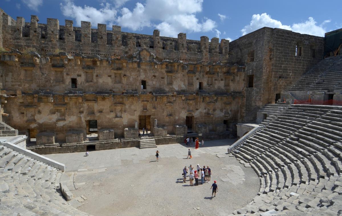 Khi tiến hành khai quật tại Thành phố cổ Aspendos này, các chuyên gia đến từ Bảo Tàng Cổ Vật Thổ Nhĩ Kỳ bất ngờ tìm thấy hiện vật cổ xưa độc đáo. Ảnh: @Bảo Tàng Cổ Vật Thổ Nhĩ Kỳ.