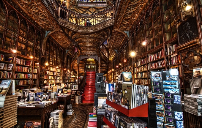 'Tiệm sách Harry Potter' nhuốm màu cổ tích ở Bồ Đào Nha